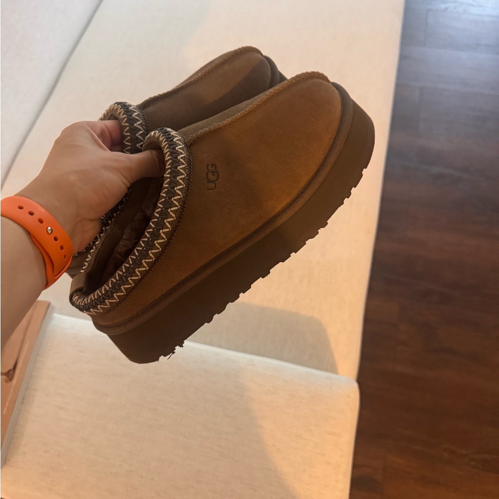 UGG platform Tan Suede Slip-On Shoes